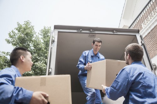 Free quote policy for storage customers